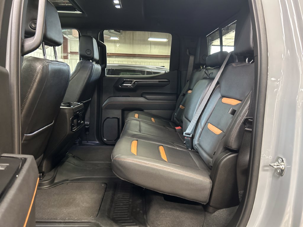 Used 2025 GMC Sierra 1500 AT4 w/ AT4 Premium Package AWD/4WD image 23