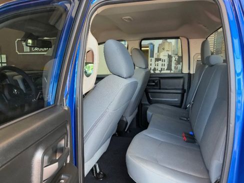 Used 2019 RAM 1500 Express AWD/4WD image 24
