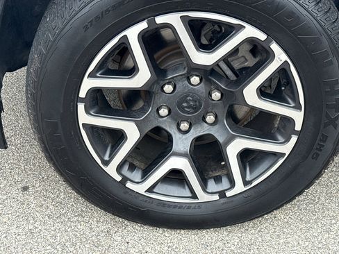 Used 2025 RAM 1500 Laramie image 11