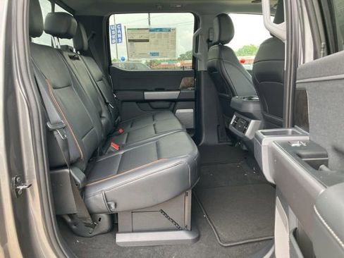 New 2025 Ford F250 Lariat w/ Lariat Ultimate Package image 15