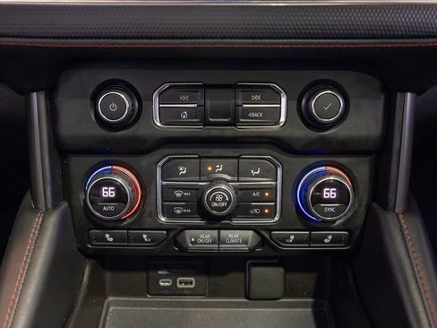 Used 2021 Chevrolet Tahoe RST w/ Luxury Package AWD/4WD image 26