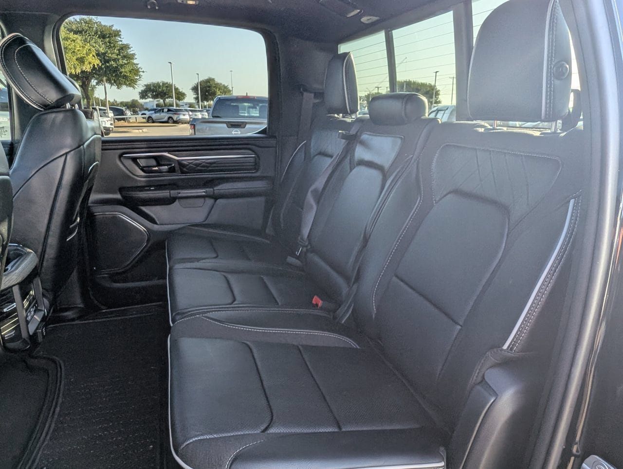 Used 2025 RAM 1500 Limited AWD/4WD image 27