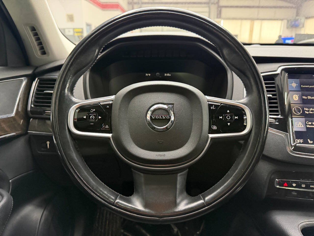 Used 2018 Volvo XC90 T6 Momentum w/ Convenience Package AWD/4WD image 23