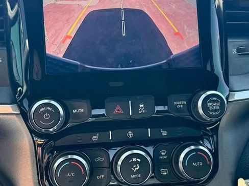 Used 2022 RAM 2500 Big Horn w/ Level A Equipment Group image 16