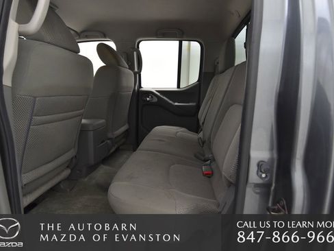 Used 2016 Nissan Frontier SV image 24