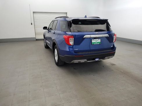 Used 2020 Ford Explorer XLT w/ Equipment Group 202A AWD/4WD image 5