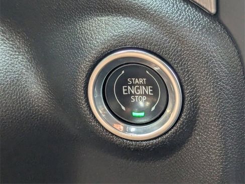 Used 2022 GMC Sierra 2500 Denali w/ Denali Black Diamond Edition image 32