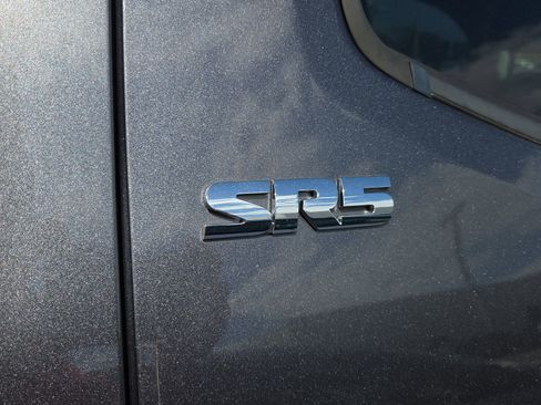 Used 2022 Toyota Tacoma SR5 image 7