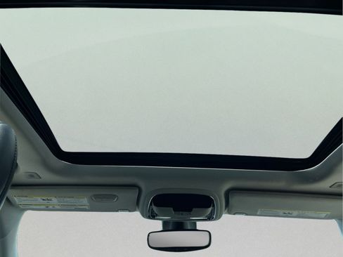 Certified 2019 Jeep Cherokee Overland AWD/4WD image 19