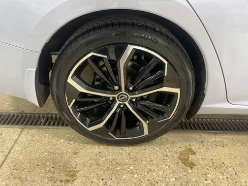 Certified 2024 Nissan Altima 2.5 SR w/ SR Premium Package image 37