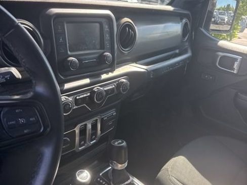 Used 2020 Jeep Wrangler Sport AWD/4WD image 17