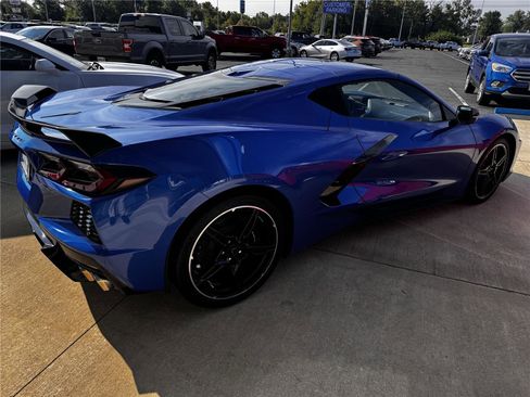 Used 2020 Chevrolet Corvette Stingray Preferred Cpe w/ 2LT Preferred Equipment Group RWD image 2