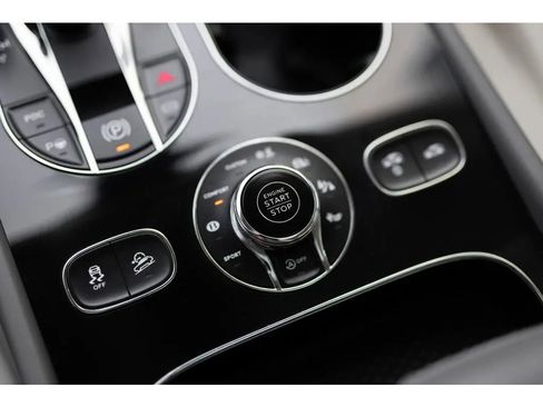Certified 2023 Bentley Bentayga Speed AWD/4WD image 57