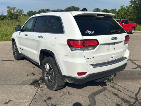 Used 2020 Jeep Grand Cherokee Limited AWD/4WD image 3