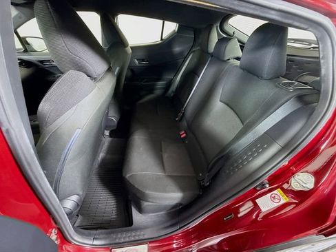 Used 2019 Toyota C-HR LE FWD image 23