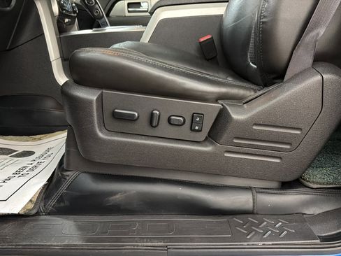 Used 2013 Ford F150 Raptor w/ Luxury Equipment Group image 25