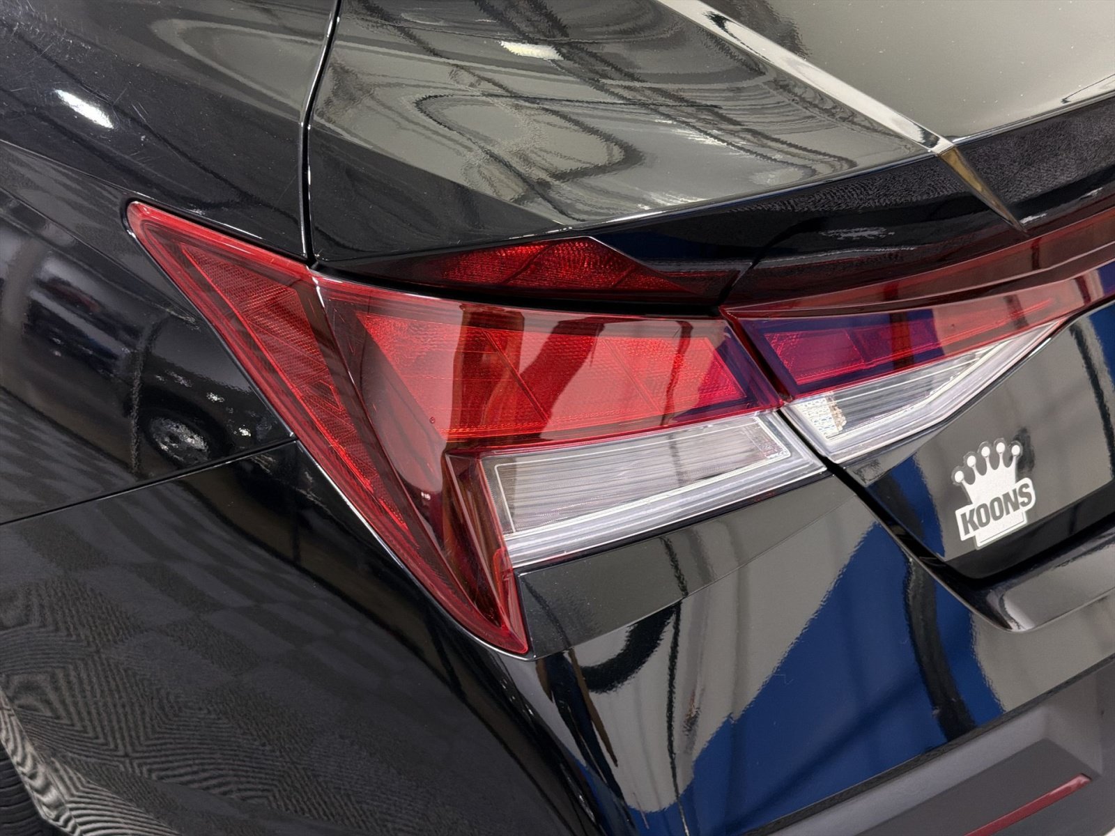 Used 2024 Hyundai Elantra SEL FWD image 17