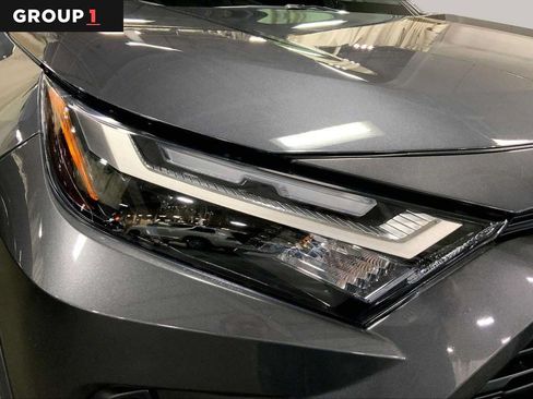 Certified 2023 Toyota RAV4 XLE AWD/4WD image 28