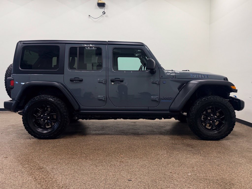 Used 2024 Jeep Wrangler Unlimited AWD/4WD image 8