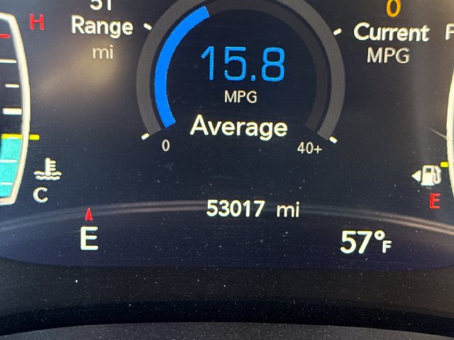 Used 2025 Chrysler Pacifica Limited FWD image 29