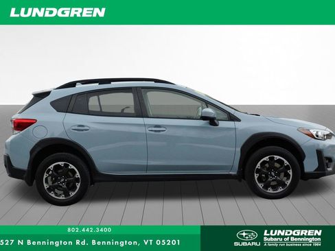 Used 2023 Subaru Crosstrek 2.0i Premium image 2