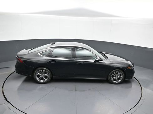 Certified 2023 Honda Accord EX image 36