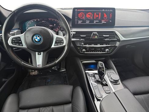 Used 2023 BMW 530e xDrive w/ Premium Package AWD/4WD image 16