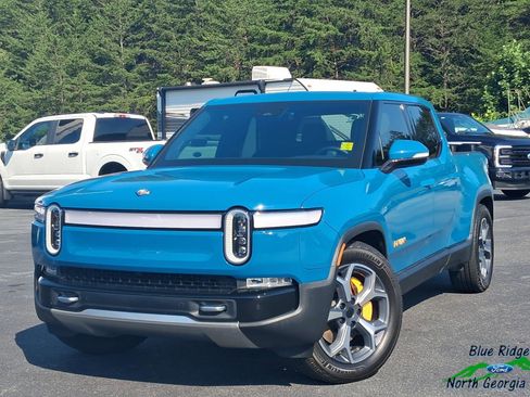 Used 2022 Rivian R1T Adventure image 1