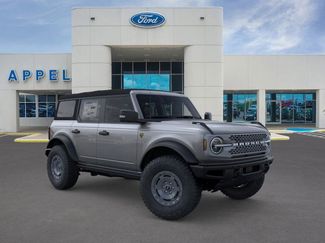 New 2025 Ford Bronco Badlands video 1