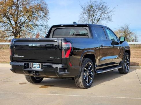 New 2025 GMC Sierra EV Denali AWD/4WD image 5