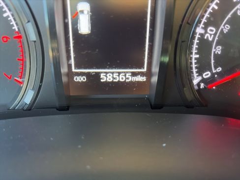 Used 2021 Toyota 4Runner SR5 image 17