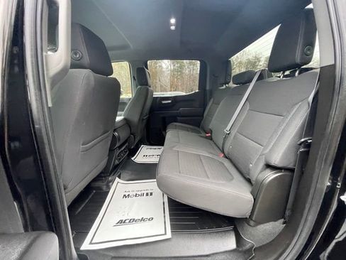 Used 2021 Chevrolet Silverado 1500 LT image 16