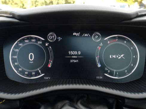 Used 2021 Aston Martin DBX AWD/4WD image 21