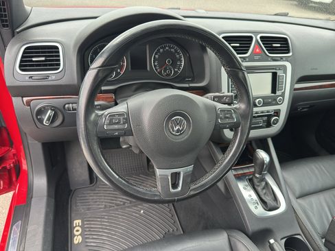 Used 2012 Volkswagen Eos Lux FWD image 16