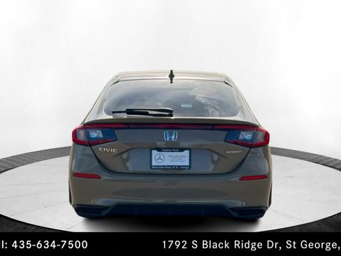 Used 2025 Honda Civic Sport image 4