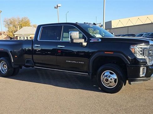 Used 2023 GMC Sierra 3500 Denali w/ Denali Ultimate Package image 2