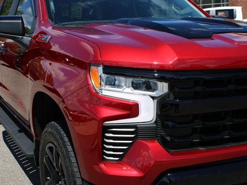 Certified 2025 Chevrolet Silverado 1500 LT Trail Boss w/ Convenience Package II AWD/4WD image 2
