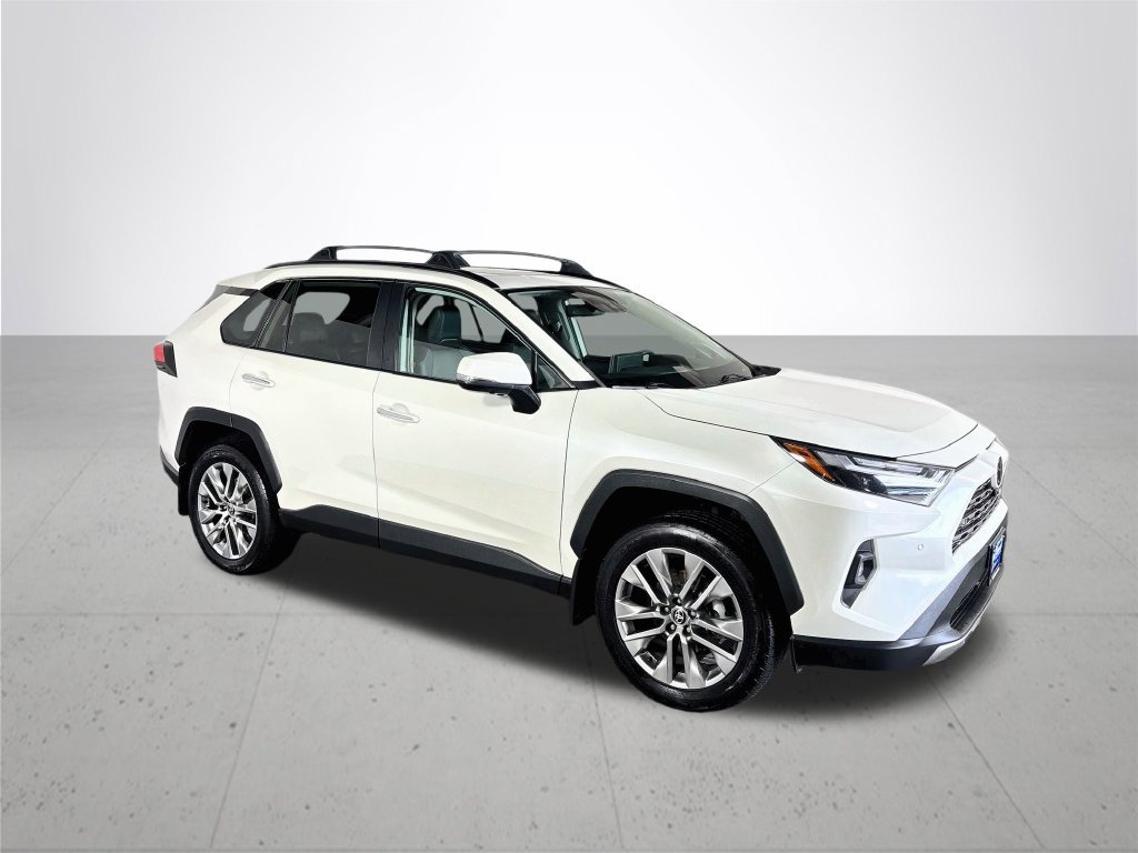 Used 2022 Toyota RAV4 Limited AWD/4WD image 4