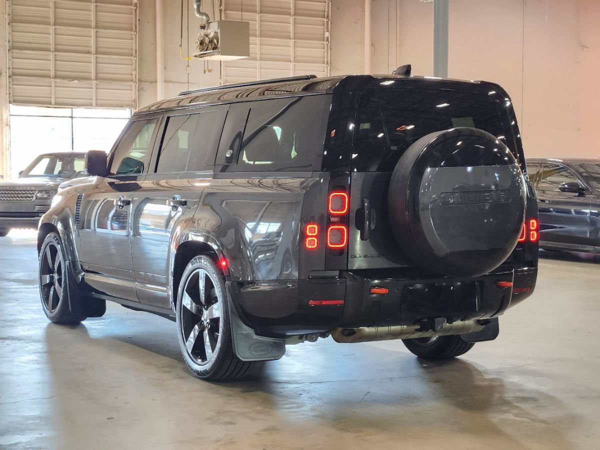 Used 2024 Land Rover Defender 130 X AWD/4WD image 11