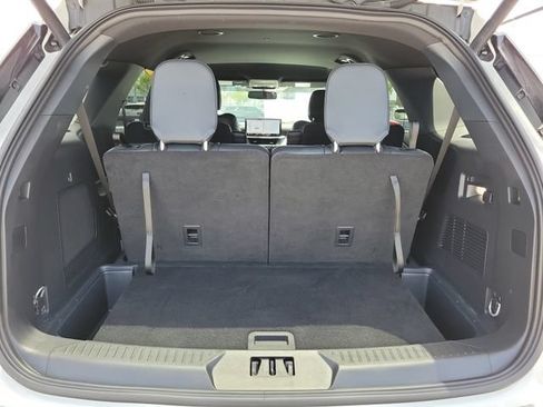 Certified 2025 Ford Explorer ST-Line w/ Premium Package RWD image 9