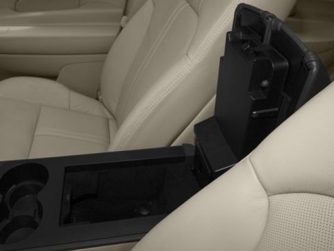 Used 2016 Lincoln MKT AWD w/ Equipment Group 201A image 17