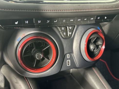 Used 2022 Chevrolet Blazer RS image 19