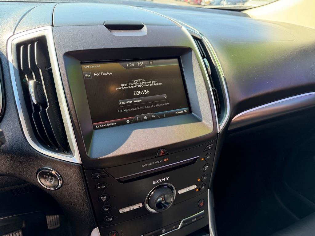 Used 2015 Ford Edge Titanium w/ Technology Package AWD/4WD image 39