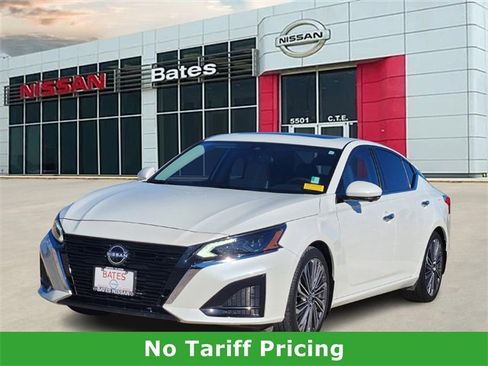 Used 2024 Nissan Altima 2.5 SL image 2