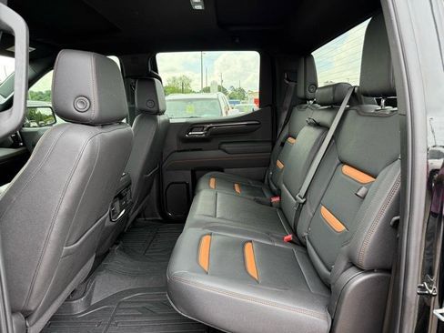 Used 2025 GMC Sierra 1500 AT4 image 47