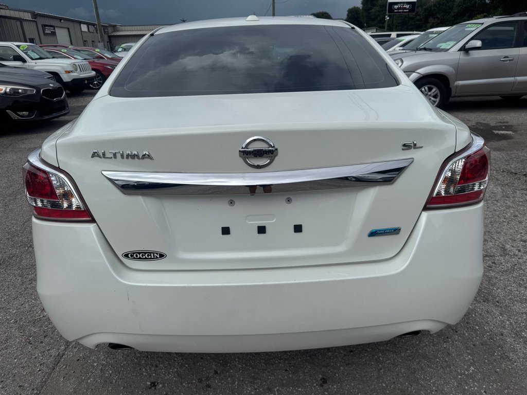 Used 2013 Nissan Altima 2.5 SL FWD image 5