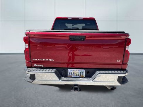 Used 2022 Chevrolet Silverado 2500 LT w/ Convenience Package image 3