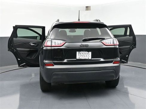 Used 2023 Jeep Cherokee Altitude Lux image 47