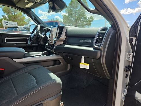 New 2026 RAM 2500 Big Horn AWD/4WD image 23
