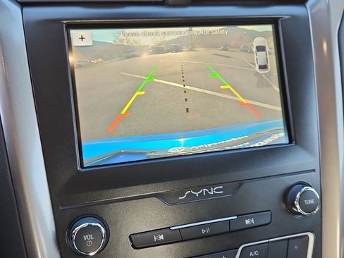 Used 2019 Ford Fusion SE image 29